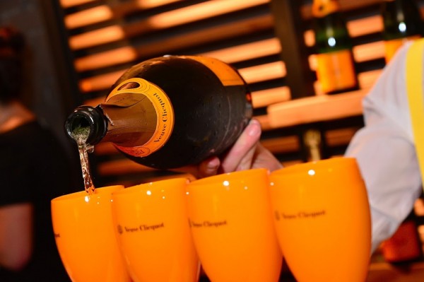 veuve clicquot, clinique, style by yellow button, yellow, claire fabb