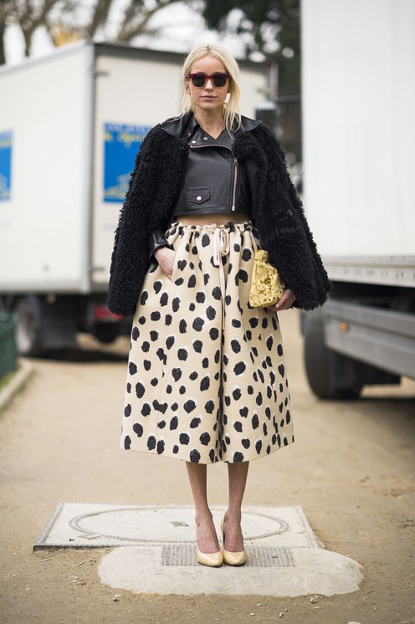 polka-dots-skirt-street-style