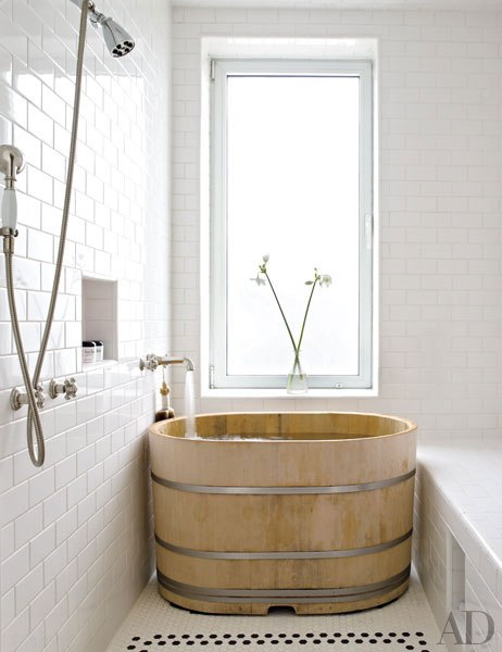 item15.rendition.slideshowVertical.bette-midler-manhattan-penthouse-16-master-bath