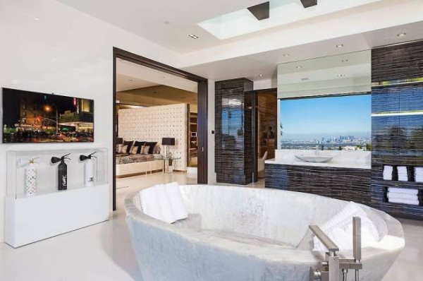 Beyonce and Jay Z, On The Run tour, power couple, entertainment, interior style, inside Beyonce and Jay Z's mansion in Beverley Hills, Hollywood, Queen Bey, on the market, Elle Decor, Beyonce, Jay Z, Blue Ivy, Claire Fabb, Style by Yellow Button, sbyb