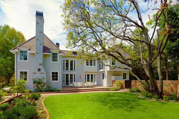 ed-ari-gold-entourage-house-20-de