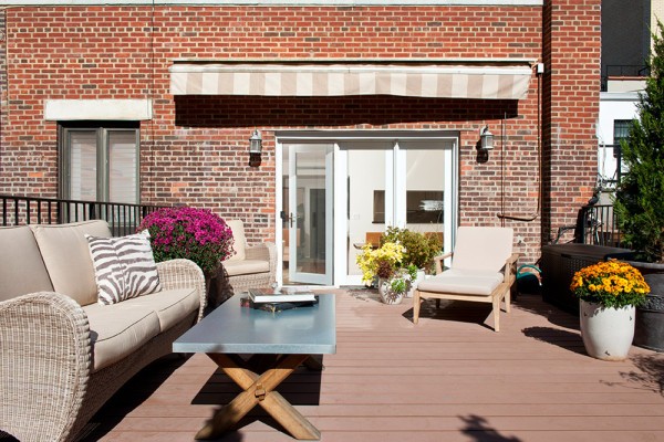Anne-Hathaway-New-York-City-Condo-Patio