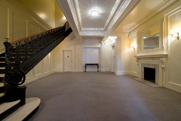 Anne-Hathaway-New-York-City-Condo-Stairs